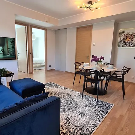 Premium Apartment *