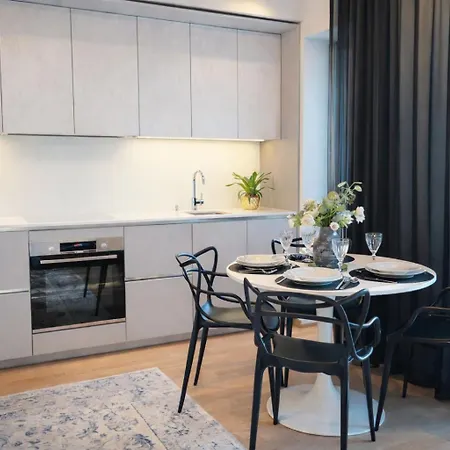 Premium Apartment *
