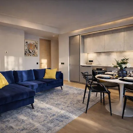 Premium Apartment *
